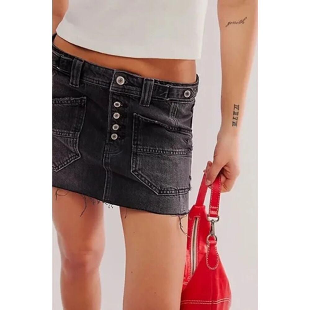 Free People We The Free Izzie Denim Mini Skirt Smokeshow Size 26 - Picture 2 of 7